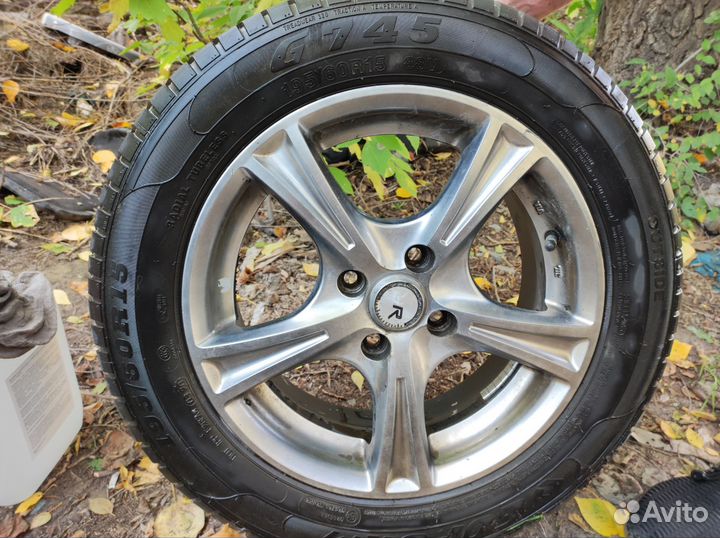Шины летние 195 60 15 на литье