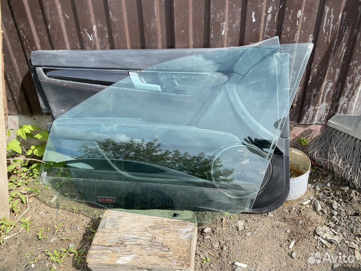 Передняя левая дверь мерседес w 204