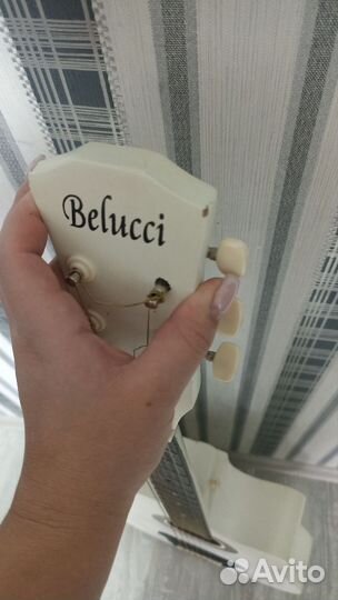 Акустическая гитара