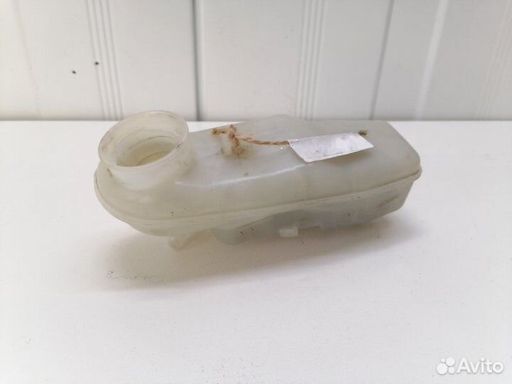Бачок гтц Toyota Corolla E150