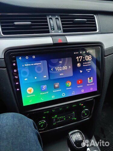 Магнитола Skoda Superb 2008-2015