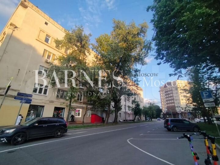 Торговое помещение с арендатором, 165 кв м