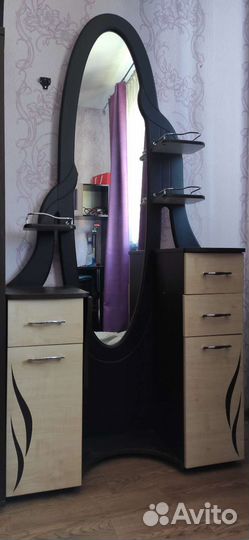 Туалетный столик