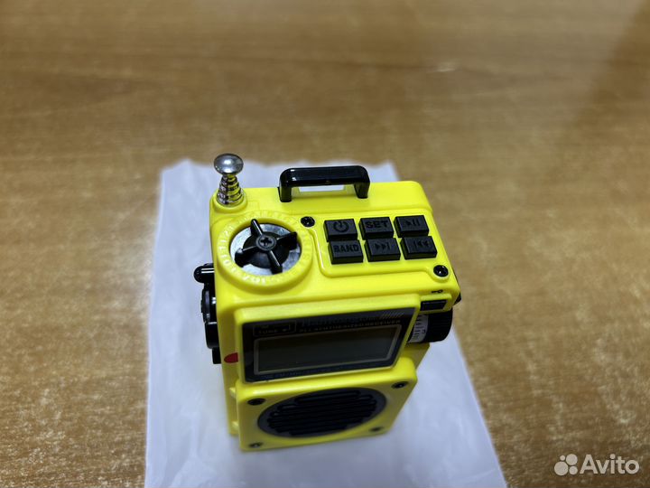 Радиоприемник HanRongDa HRD-701 (Yellow)