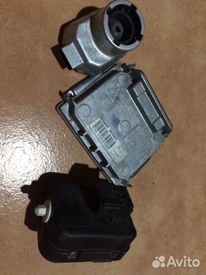 Блок фар вольво хс 90