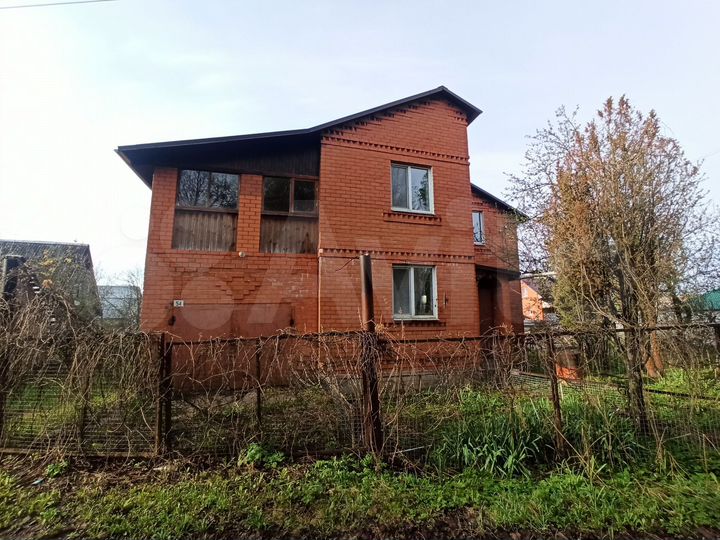 Дом 213 м² на участке 8 сот.