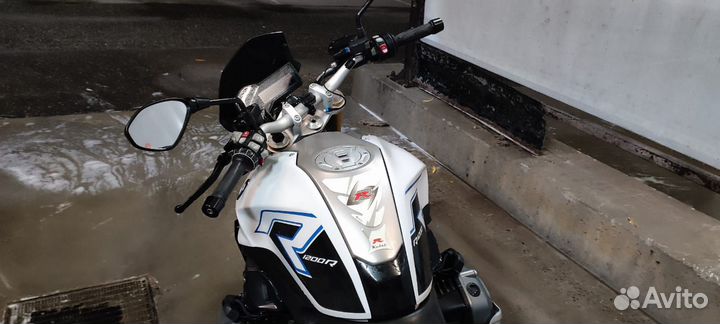 BMW R1200R