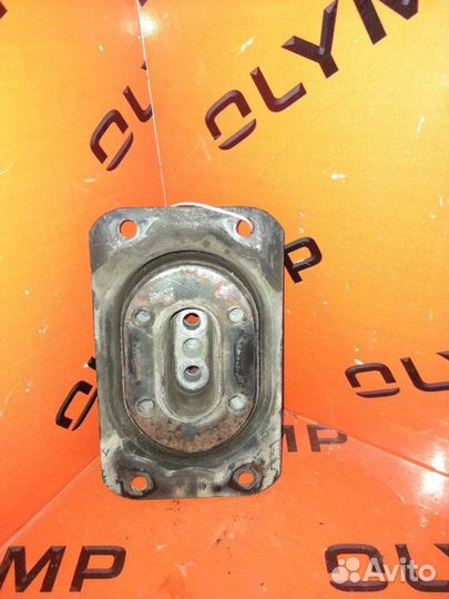 Подушка двс передняя Volvo Fh13