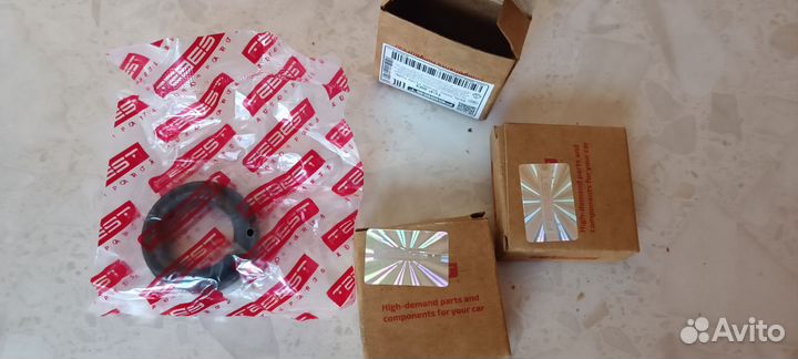 Кольцо уплотнительное свечного колодца