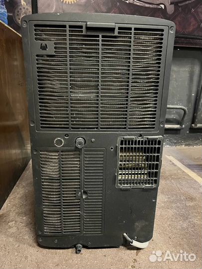 Мобильный напольный кондиционер Hisense apc12