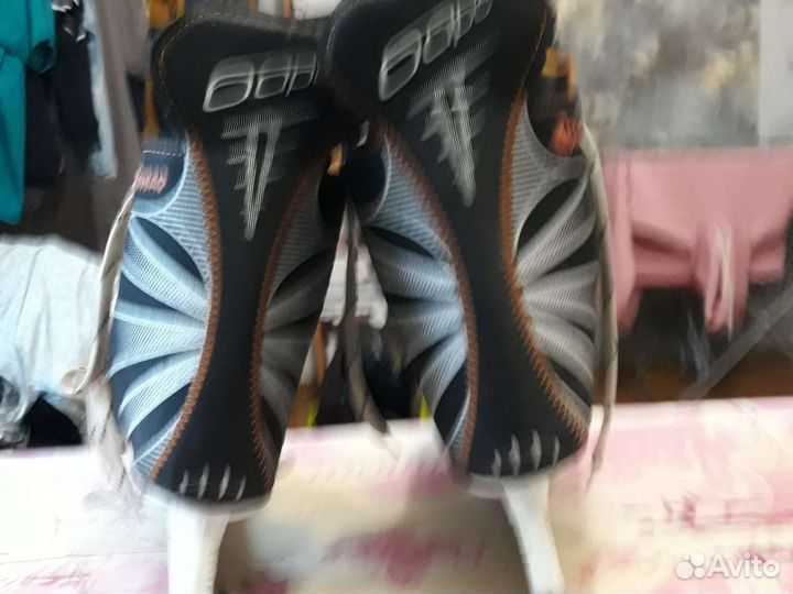 Коньки мужские черные б/у