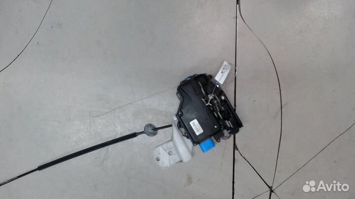 Замок двери Volkswagen Caddy, 2009