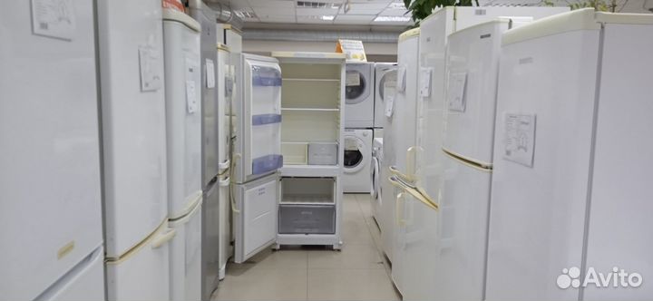 Холодильник Бирюса