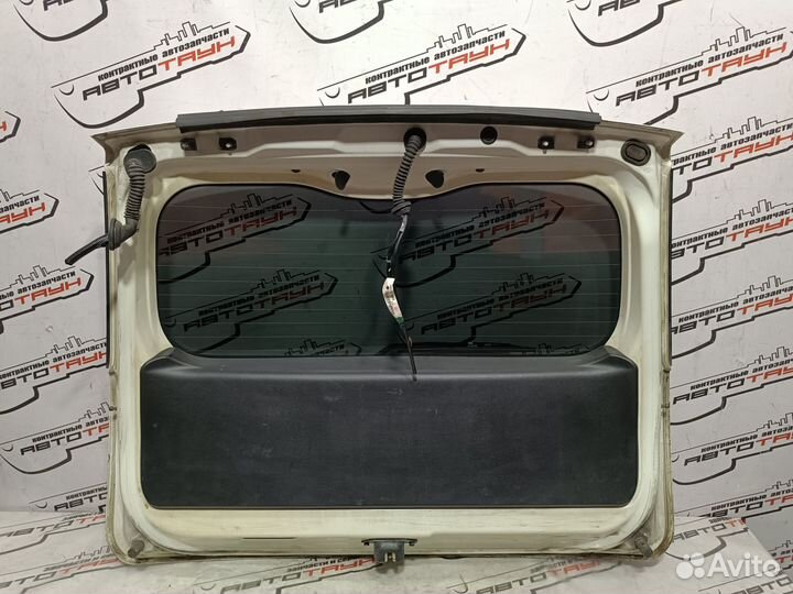 Дверь задняя nissan note E11 NE11 ZE11 K01001U6AM белый, QX1 KA9506