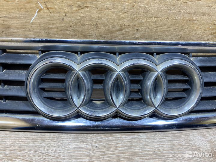 Решетка радиатора Audi A4 B5 Арт. 130435