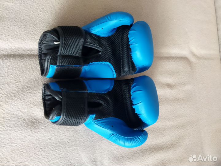 Боксерские перчатки 6 oz