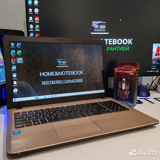 Превосходный ноутбук asus I3-2GHZ SSD 8GB intel