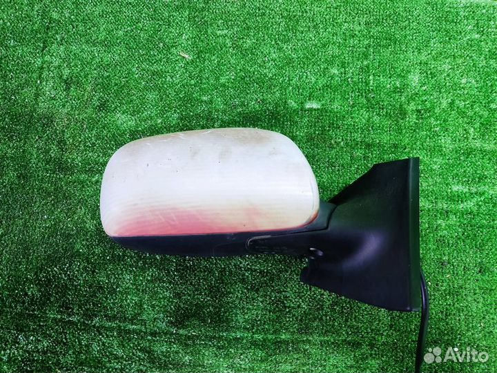 Зеркало правое Toyota Yaris P90 2010