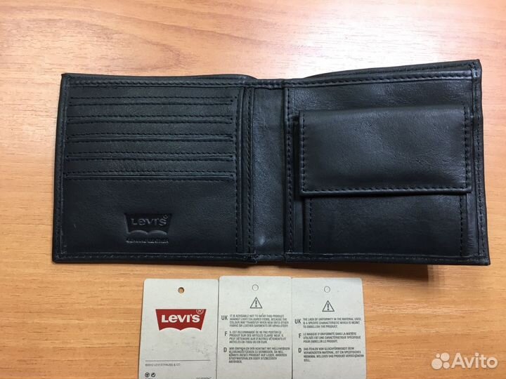 Кошелек мужской кожаный Levi's