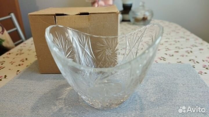 Ваза из свинцового хрусталя для сервировки стола