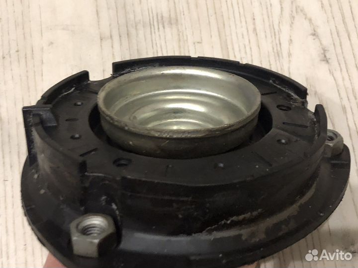 Опора пер.аморт.audi A3/seat/skoda/golf VII 13