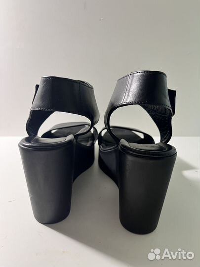 Босоножки на танкетке 37 размер Your Box