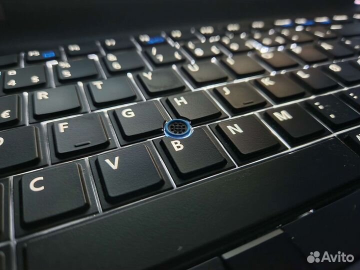 Мощный i5 подсветка FullHD 8/16Gb SSD