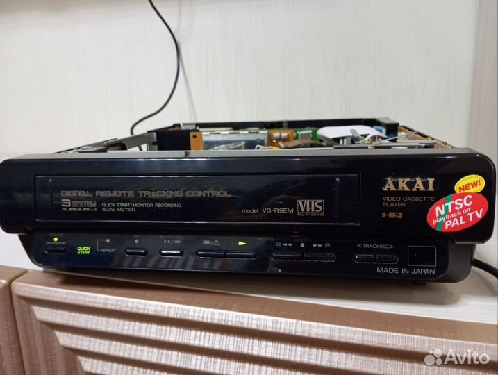 Видеомагнитофон akai VS-R9EMb