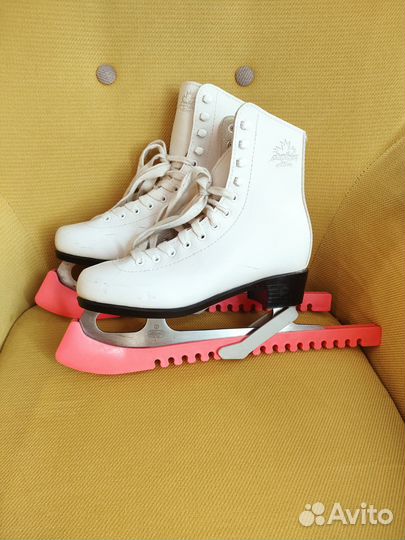 Фигурные коньки. Размер 35