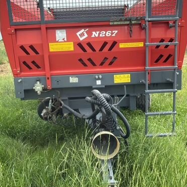 Разбрасыватель удобрений Metal-Fach N-267, 2026
