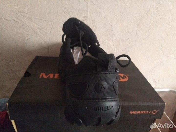 Мужские кроссовки merrell