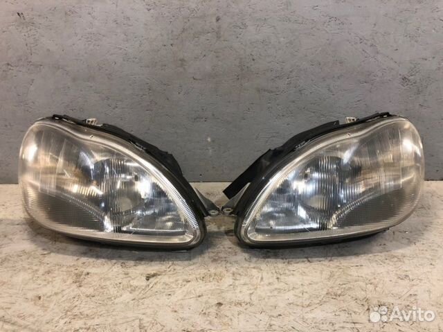Фара правая Mercedes-Benz S-Klass W220