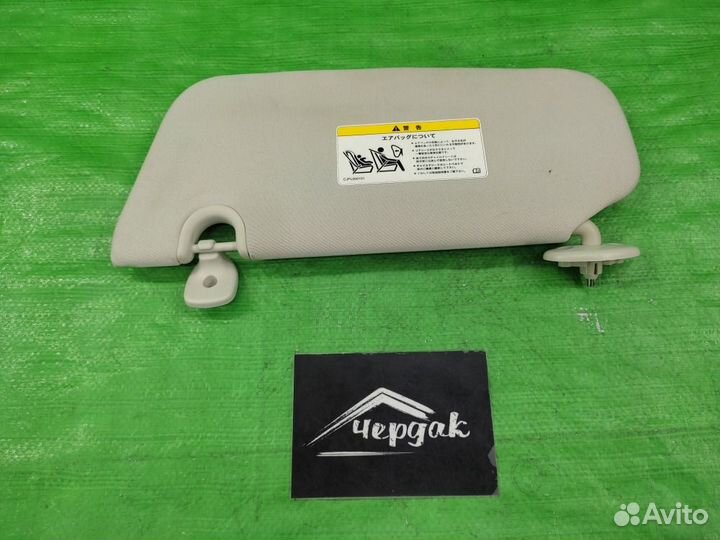 Козырек солнцезащитный правый Dodge Caliber 06-11