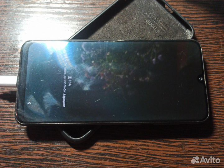 Samsung Galaxy A50, 4/64 ГБ