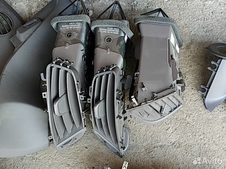 Пластик панели Opel Zafira C коричневый