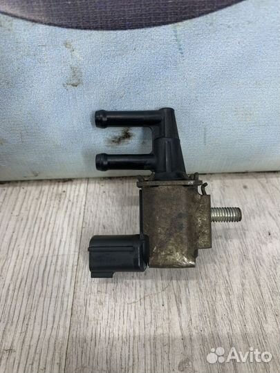 Клапан вакуумный Nissan note E11