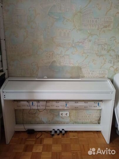 Электронное пианино Casio Privia PX-760 WE