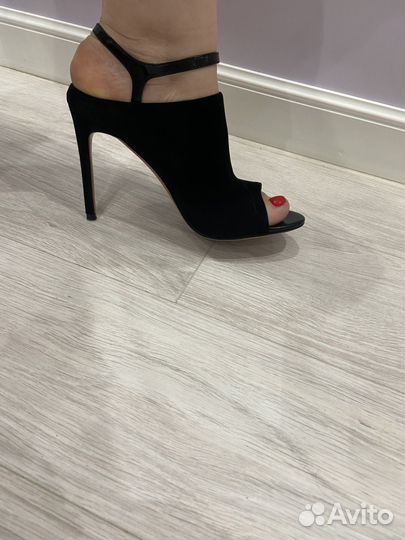 Женские босоножки 37 р, новые