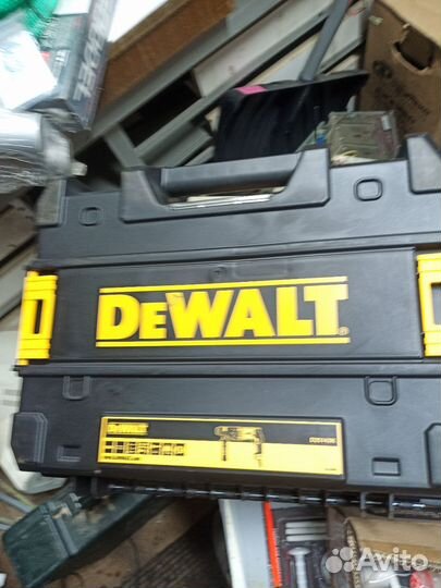 Перфоратор DeWalt d25143k
