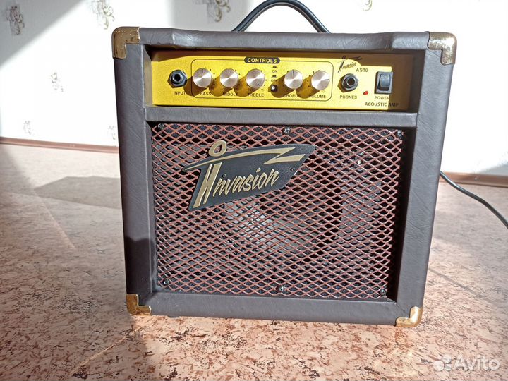 Комбоусилитель для акустической гитары