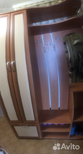 Шкаф,прихожая