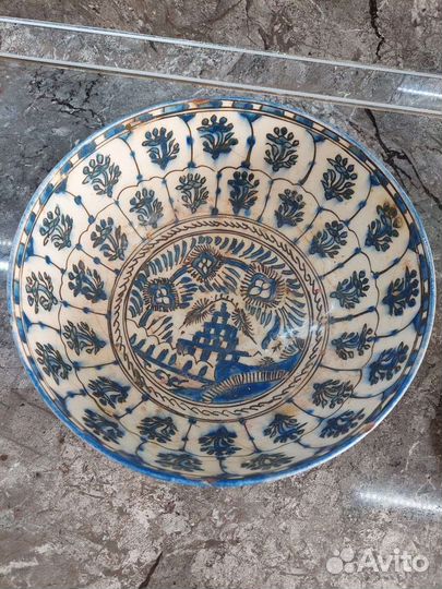 Старинная тарелка