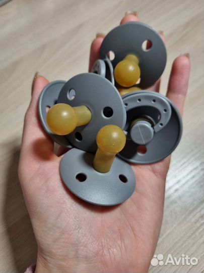 Латексные пустышки