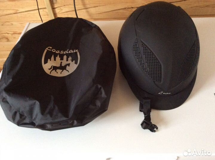 Бриджи, каска для верховой езды