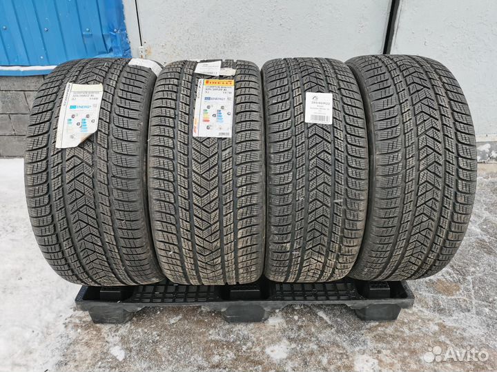 Pirelli Scorpion Winter 285/40 R22 и 325/35 R22 114W