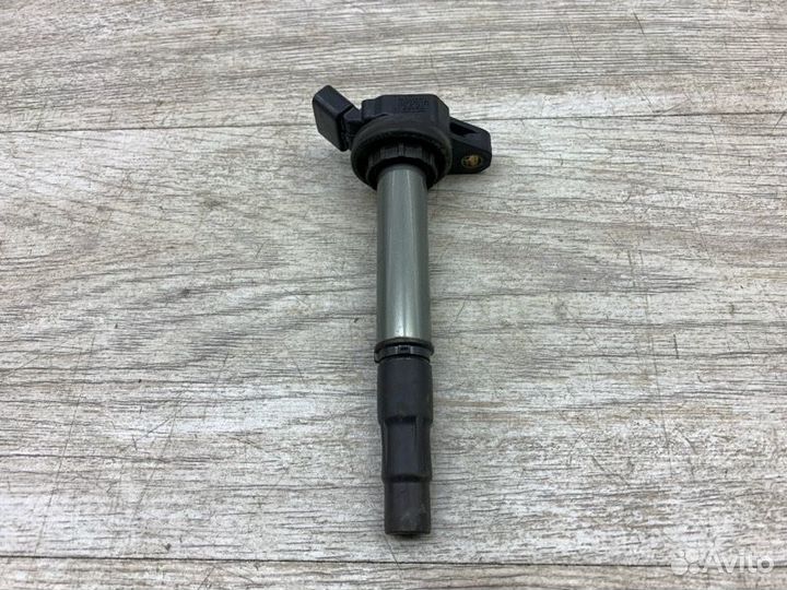 Катушка зажигания Toyota Avensis универсал 2ZR-FAE