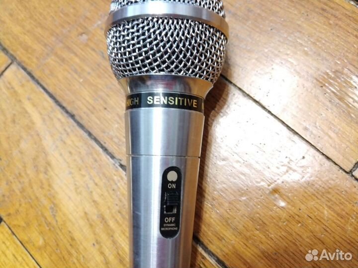 Микрофон для караоке Sensitive mic high