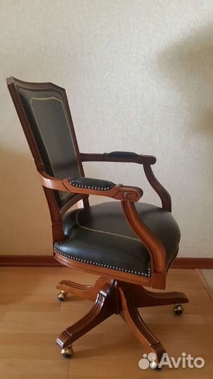 Испанское кожанное кресло Arte Mobilia (кресло рук