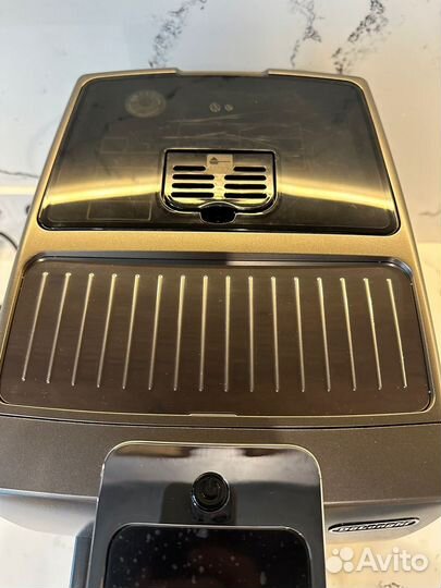 Кофемашина Delonghi Dinamica plus ecam 370.95