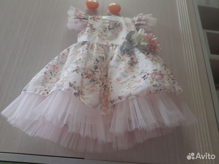 Платье очаровательное р.68-74